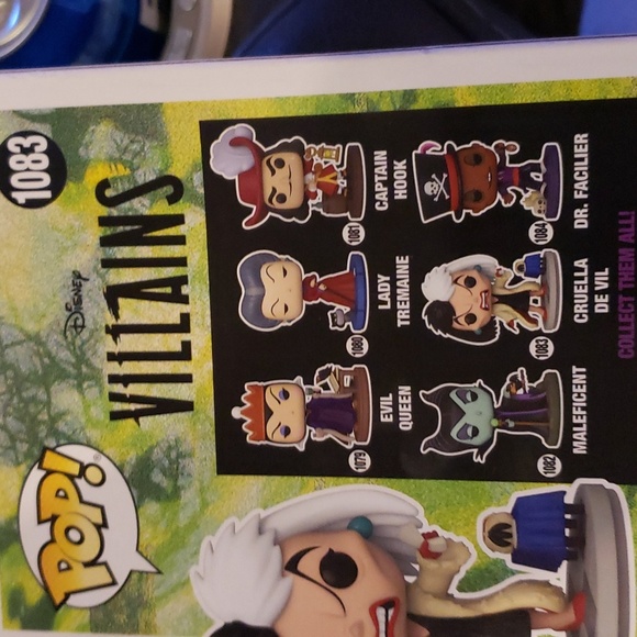 FUNKO POP "VILLIANS" CRUELLA DE VIL NIB - Picture 7 of 7